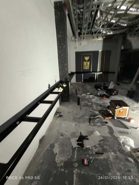 Βάσεις για πάγκο κομμωτηρίου