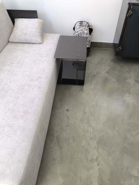 Ειδική κατασκευή βοηθητικά κομοδίνα καί τραπέζι υποδοχής