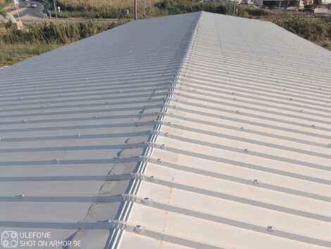 Αντικατάσταση οροφής από λαμαρίνες σέ πάνελ πολυουρεθάνης