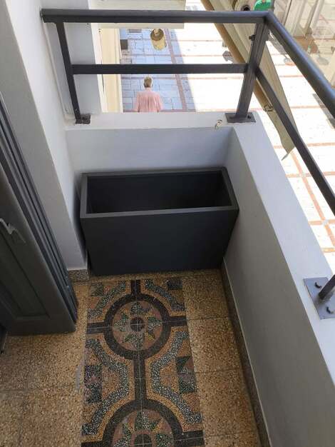 Ειδική κατασκευή ζαρντινιέρες